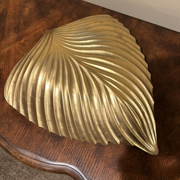 NEW Decorative Leaf Plate - Picture 7 of 13